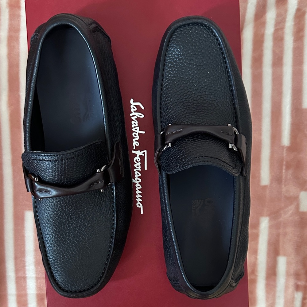 Salvatore Ferragamo Black Leather Loafers - Picture 4 of 6